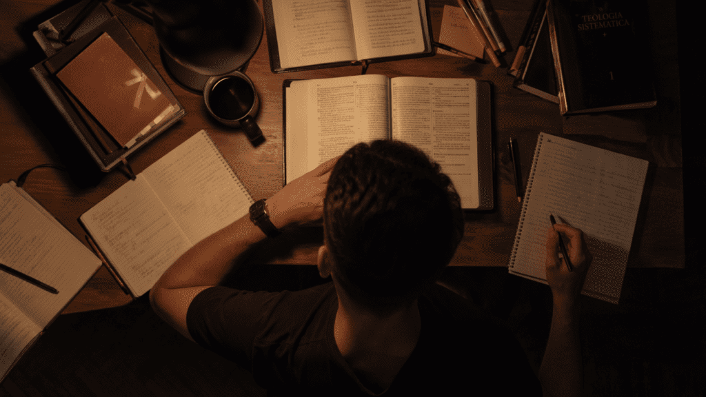 Como o estudo teológico pode ajudar na leitura da bíblia