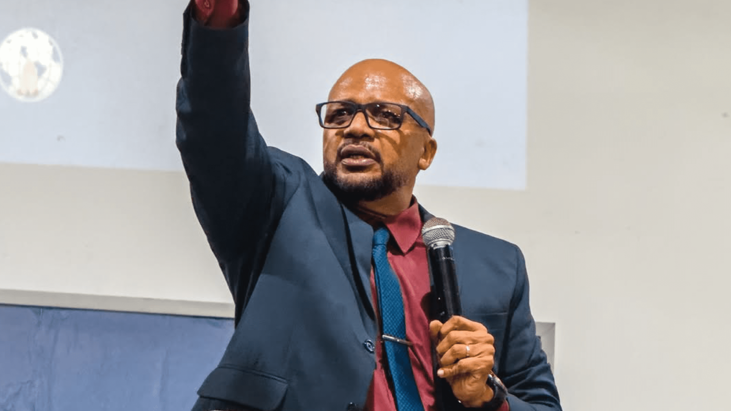 Como o estudo teológico pode ajudar no ministério pastoral?