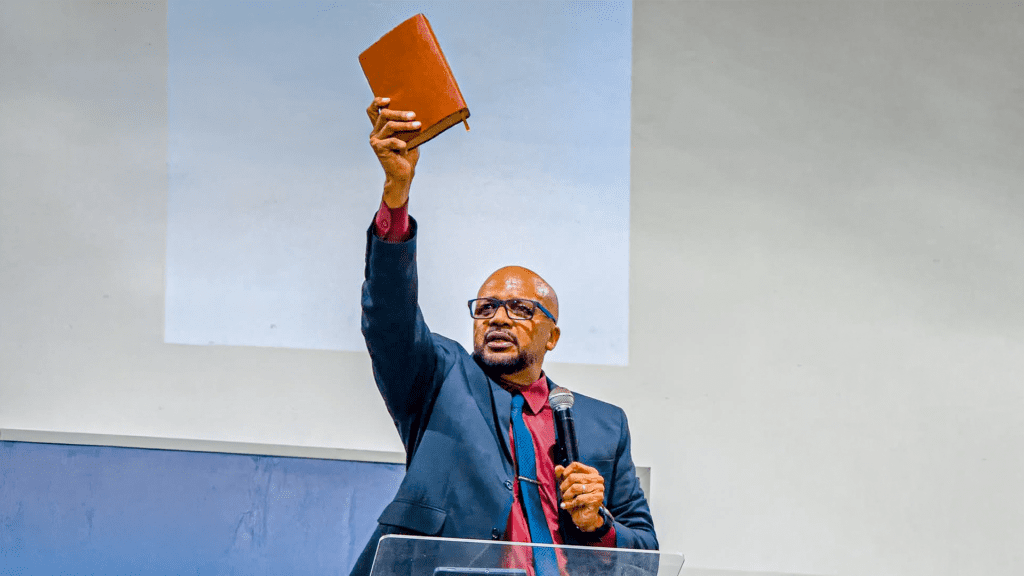 Como o estudo teológico pode ajudar no ministério pastoral?